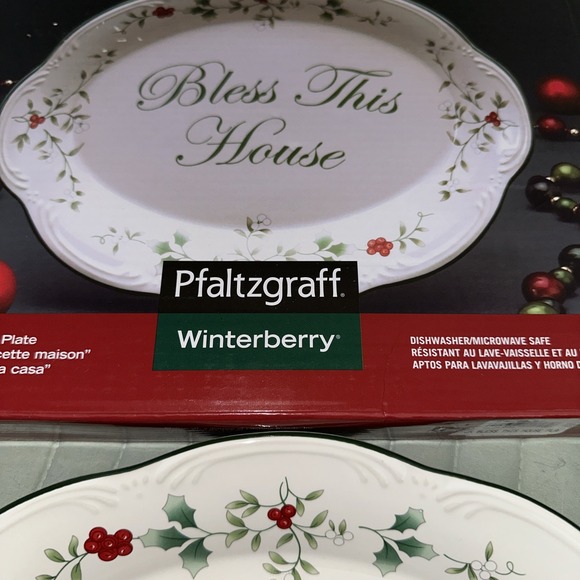 NEW in Box NIB Pfaltzgraff WINTERBERRY Bless This House Plate 10" Platter Gift - Picture 3 of 4